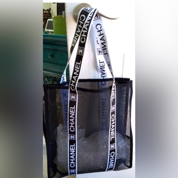 Chanel VIP Mesh Tote Bag - Picture 1 of 7